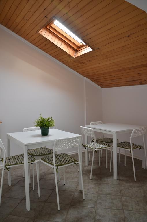 Apartament Tolek Варшава Стая снимка